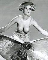Exclusive Vintage Private Collection Photos With Naked Girls Of 1950s Round As