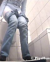 Two Chics Peeing Nude In Dirty Public Toilet